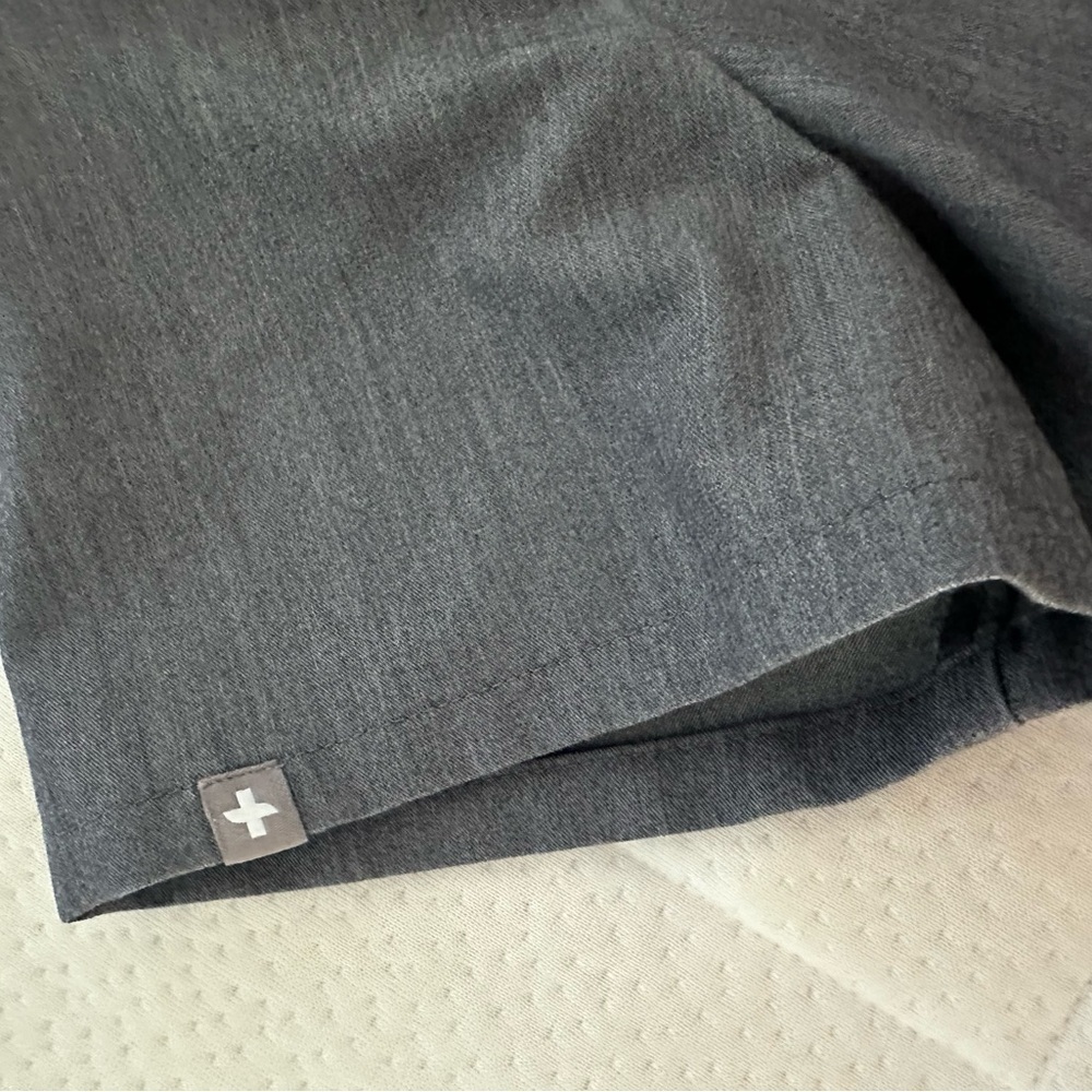 FIGS Gray Scrubs Shirt Size S - Picture 4 of 5